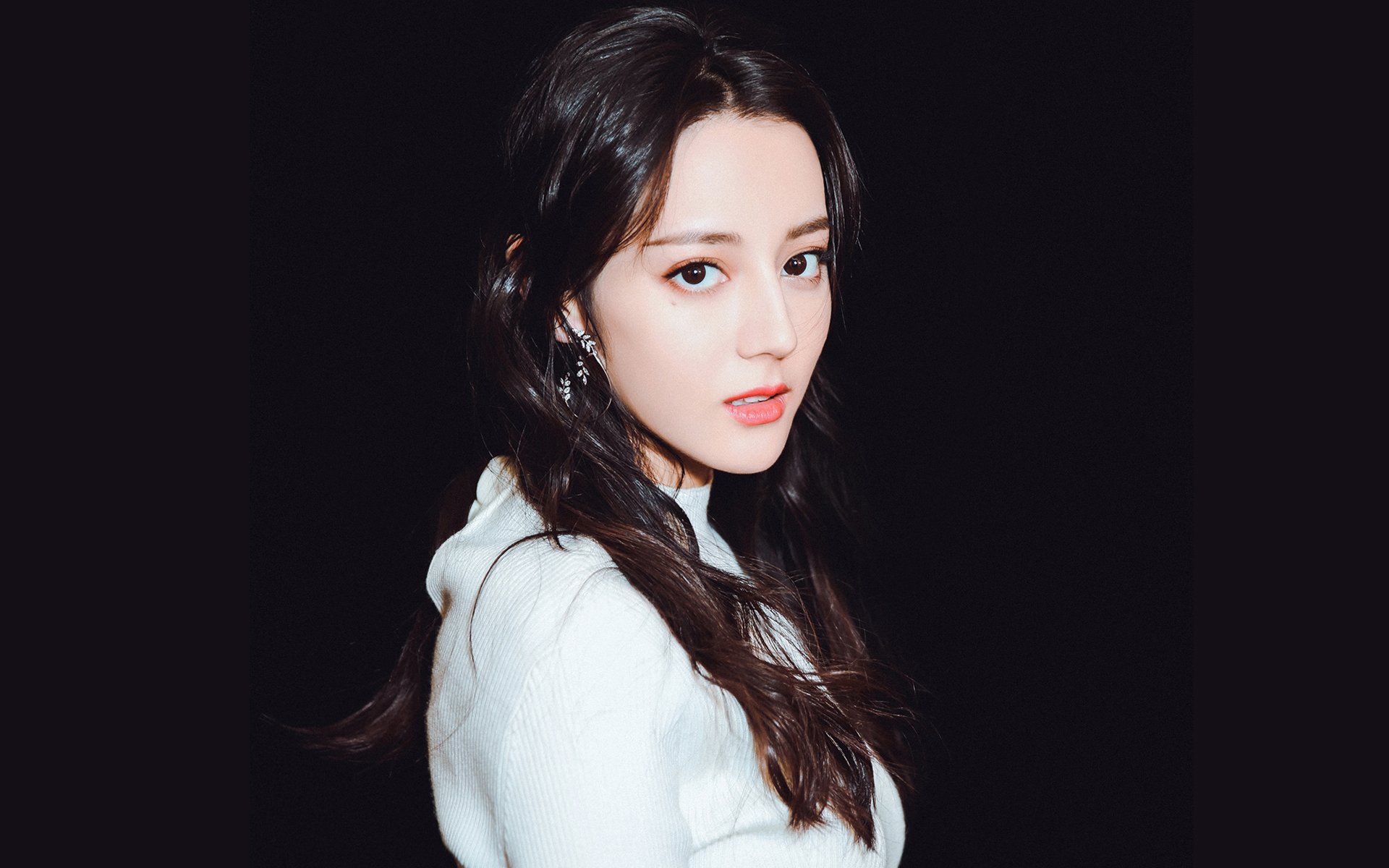 日本球员助攻频频，攻势凌厉，日本队辅助